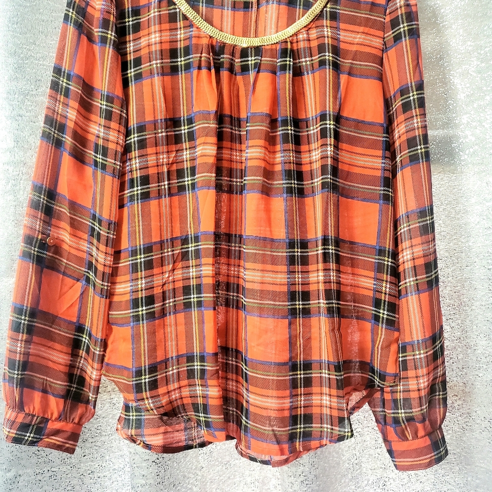 Womens medium EM lightweight blouse